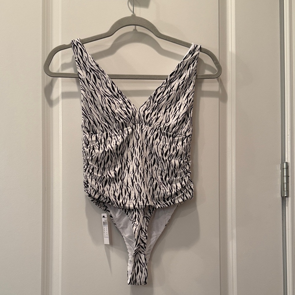 NWT Intimissimi Black and White Animal Print Bodysuit Sz M